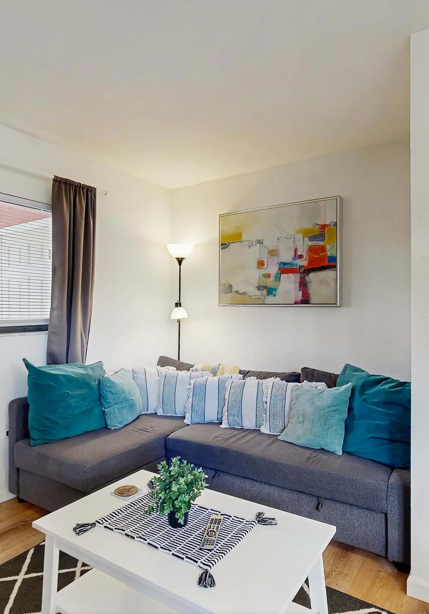 Spacious townhome w patio & shared pool