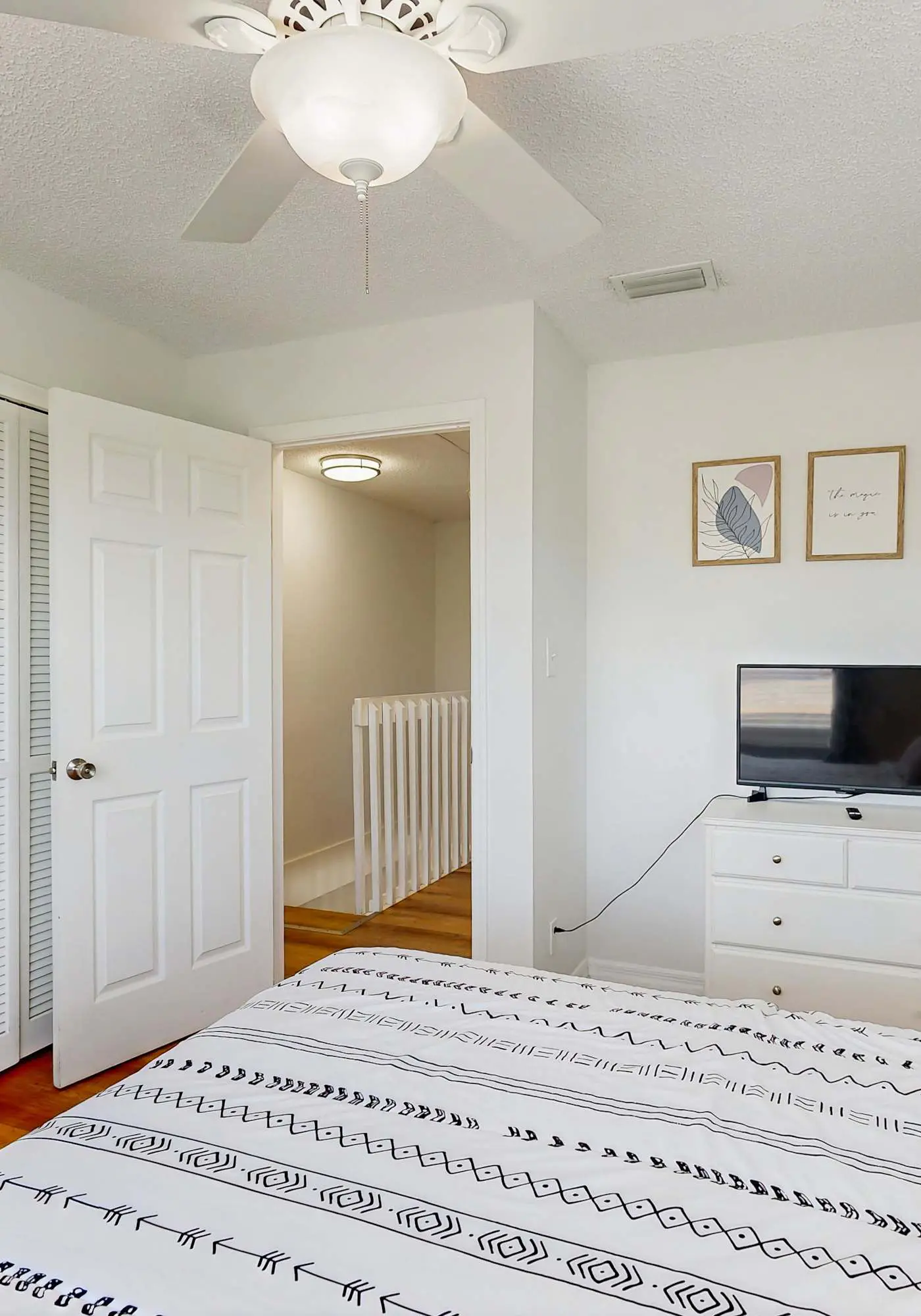 Spacious townhome w patio & shared pool