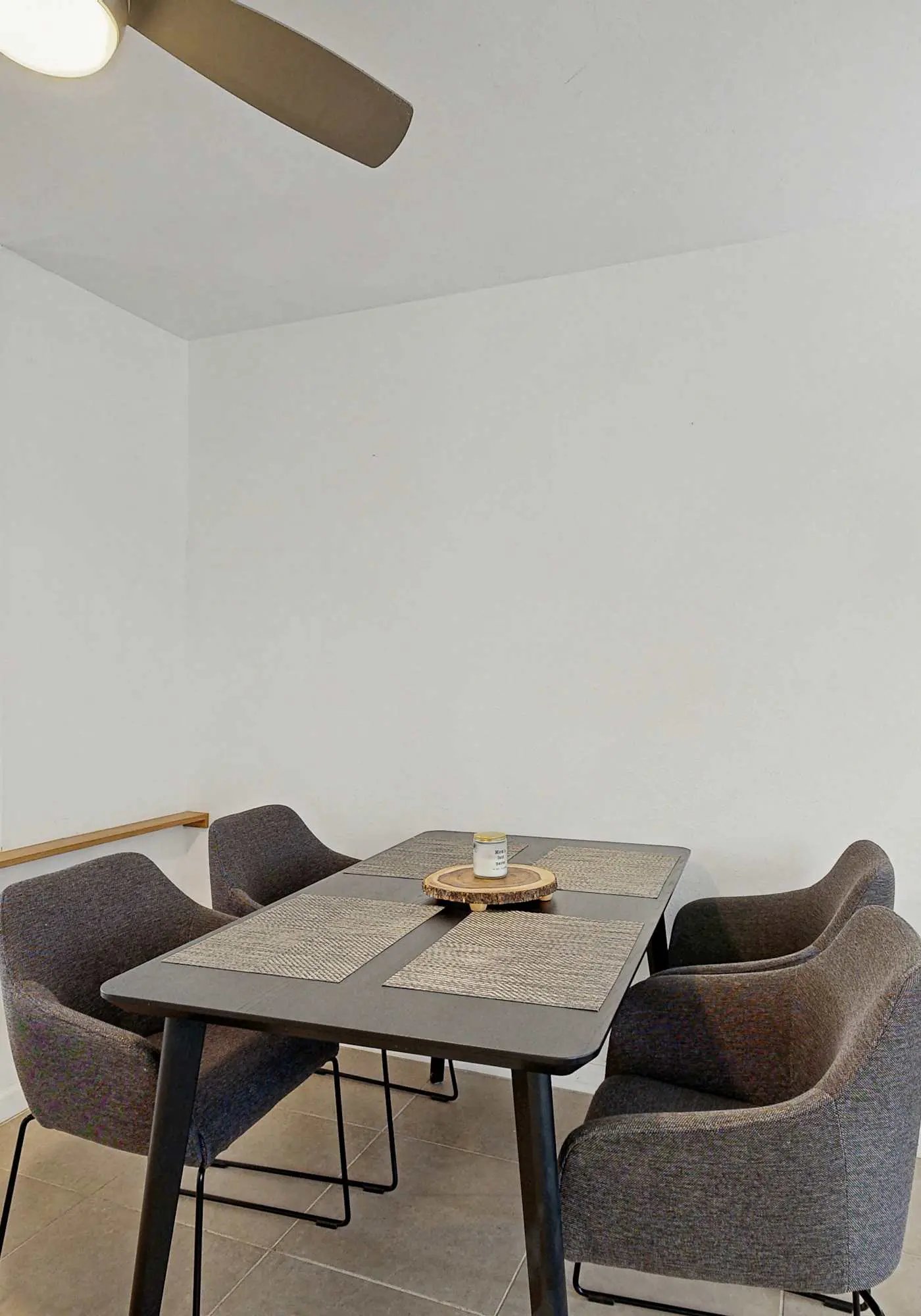 Cozy townhome w patio & shared pool