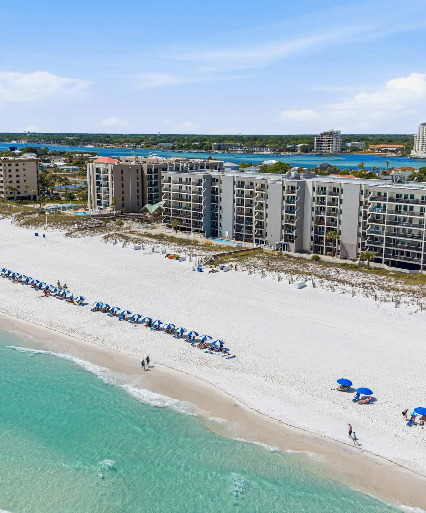 Waterfront Condo with shared pool & fitness room 