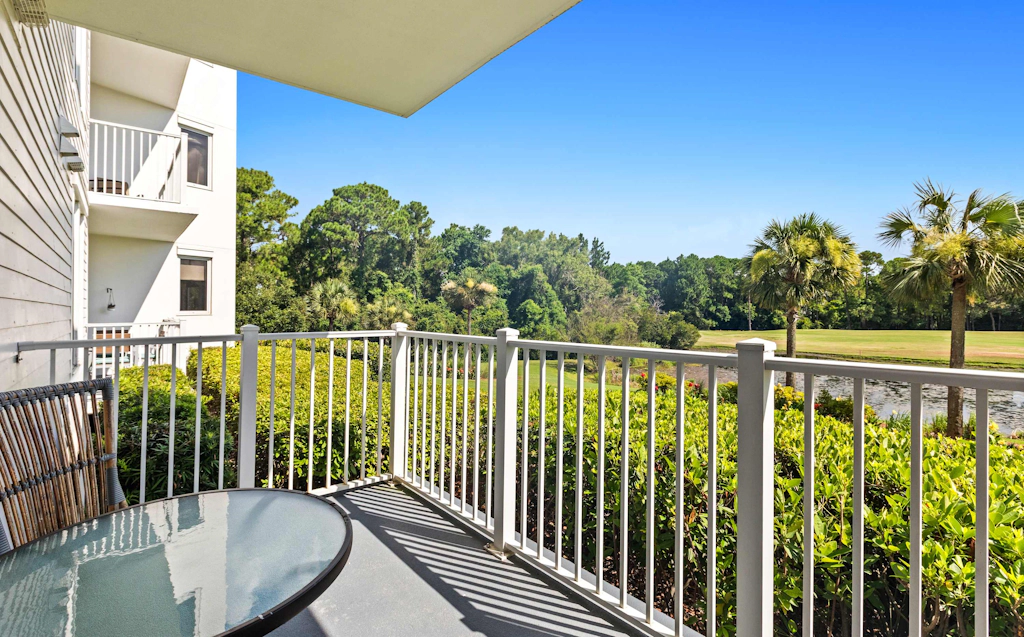Fairway Views & Resort in Sandestin's Baytowne Wharf