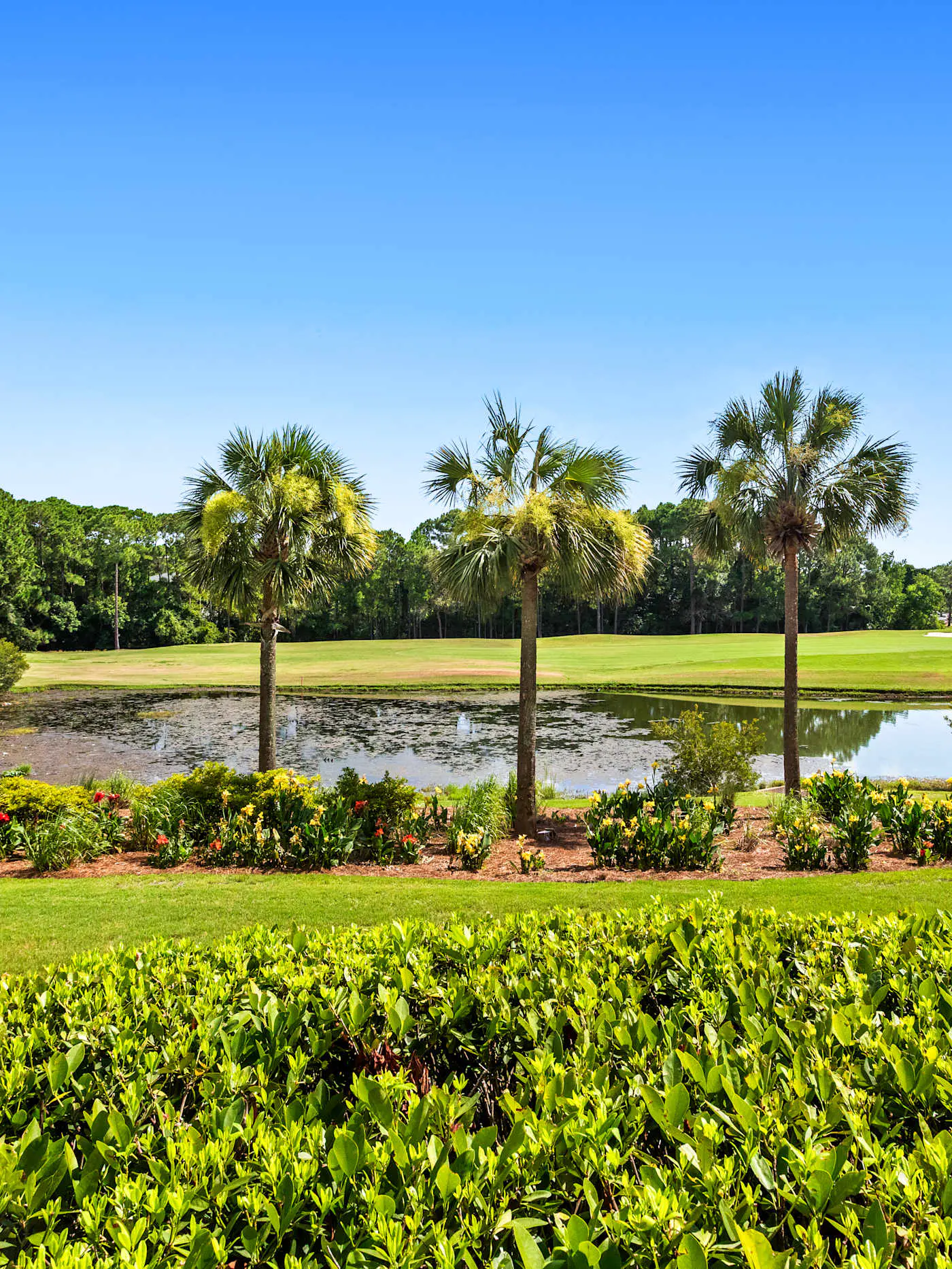 Fairway Views & Resort in Sandestin's Baytowne Wharf