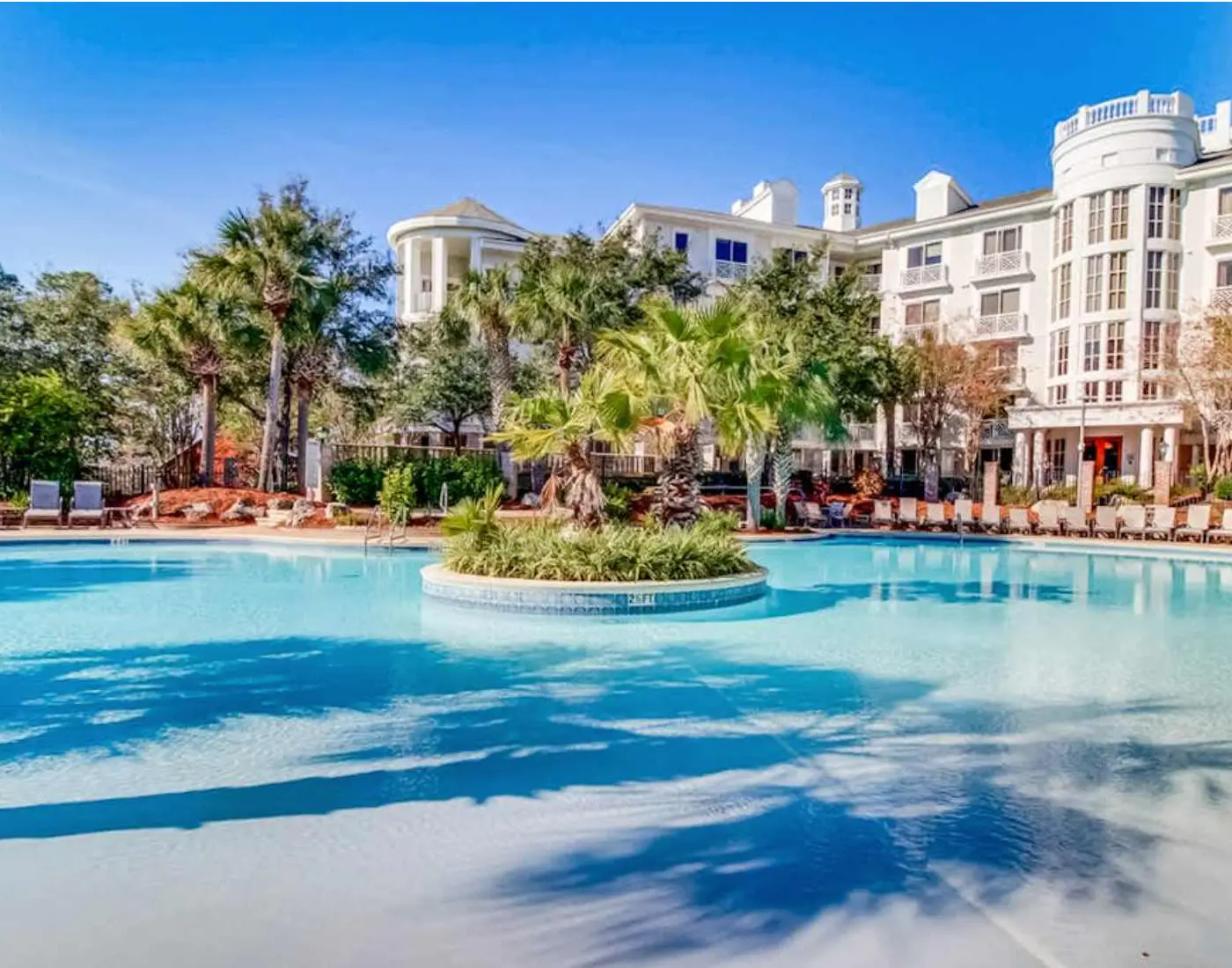 Fairway Views & Resort in Sandestin's Baytowne Wharf