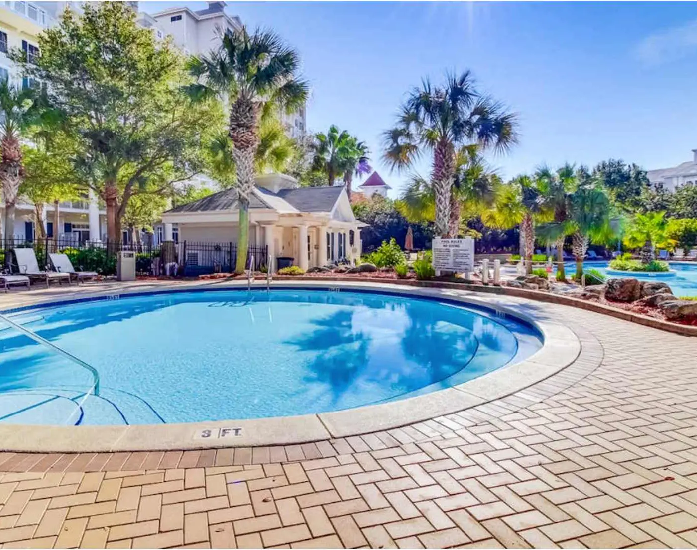 Fairway Views & Resort in Sandestin's Baytowne Wharf