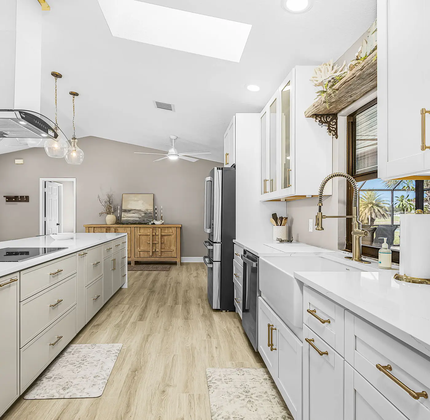 Gorgeous 4 Bedroom Home with Private Pool and Full Kitchen in Rotonda West