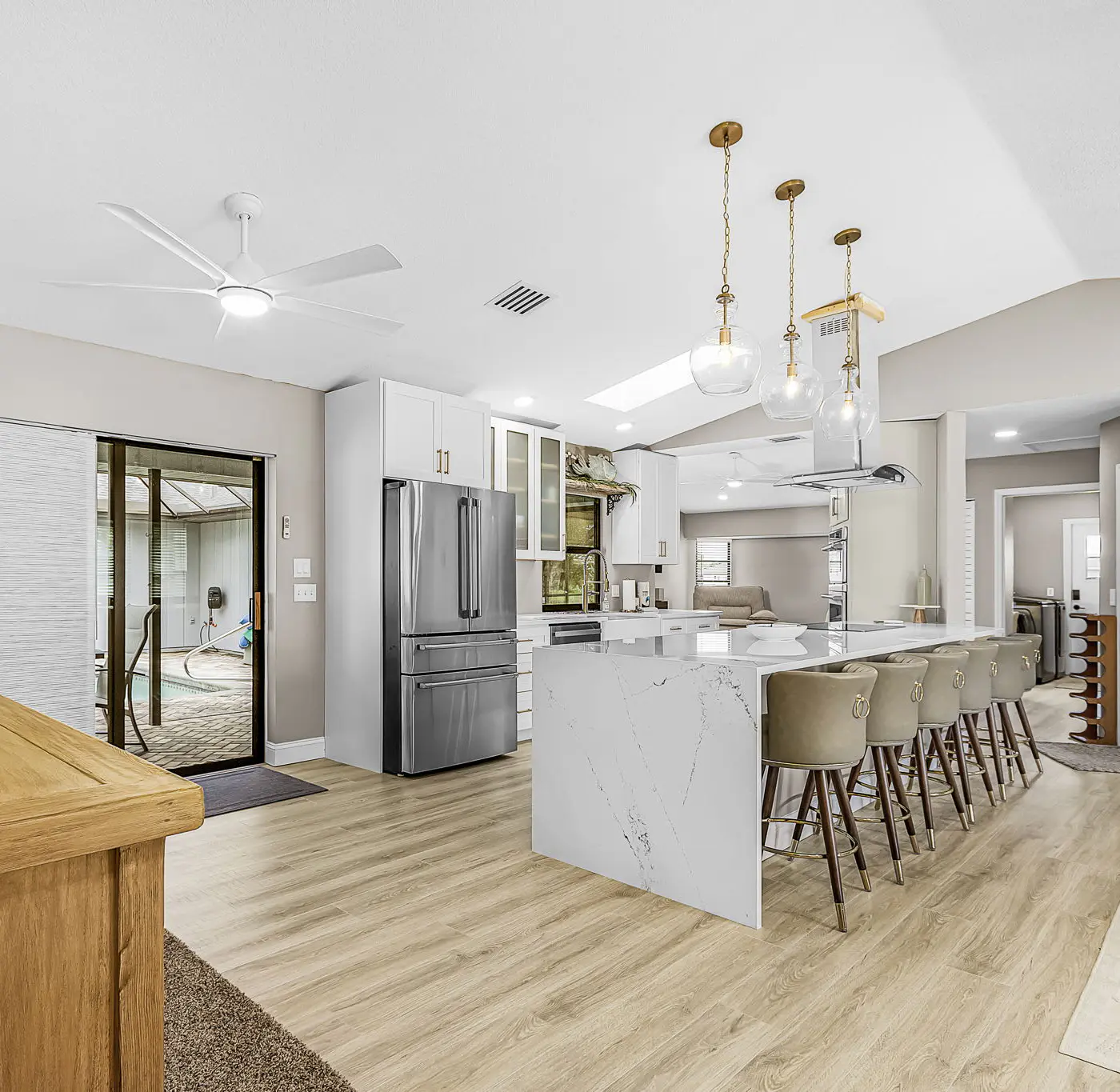 Gorgeous 4 Bedroom Home with Private Pool and Full Kitchen in Rotonda West