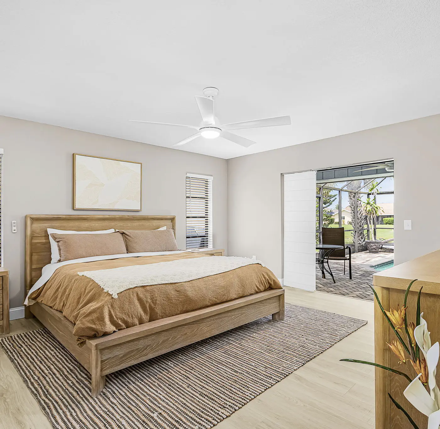 Gorgeous 4 Bedroom Home with Private Pool and Full Kitchen in Rotonda West