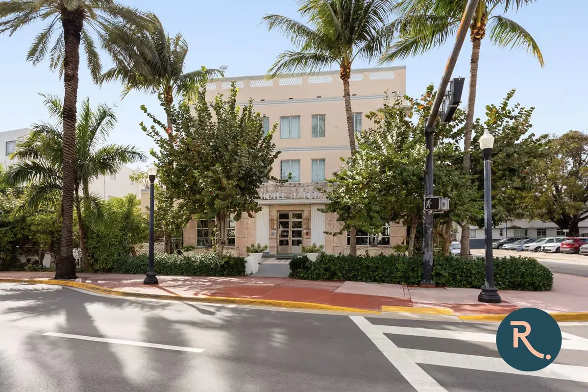 Roami at Hotel Astor | Miami Beach Studio