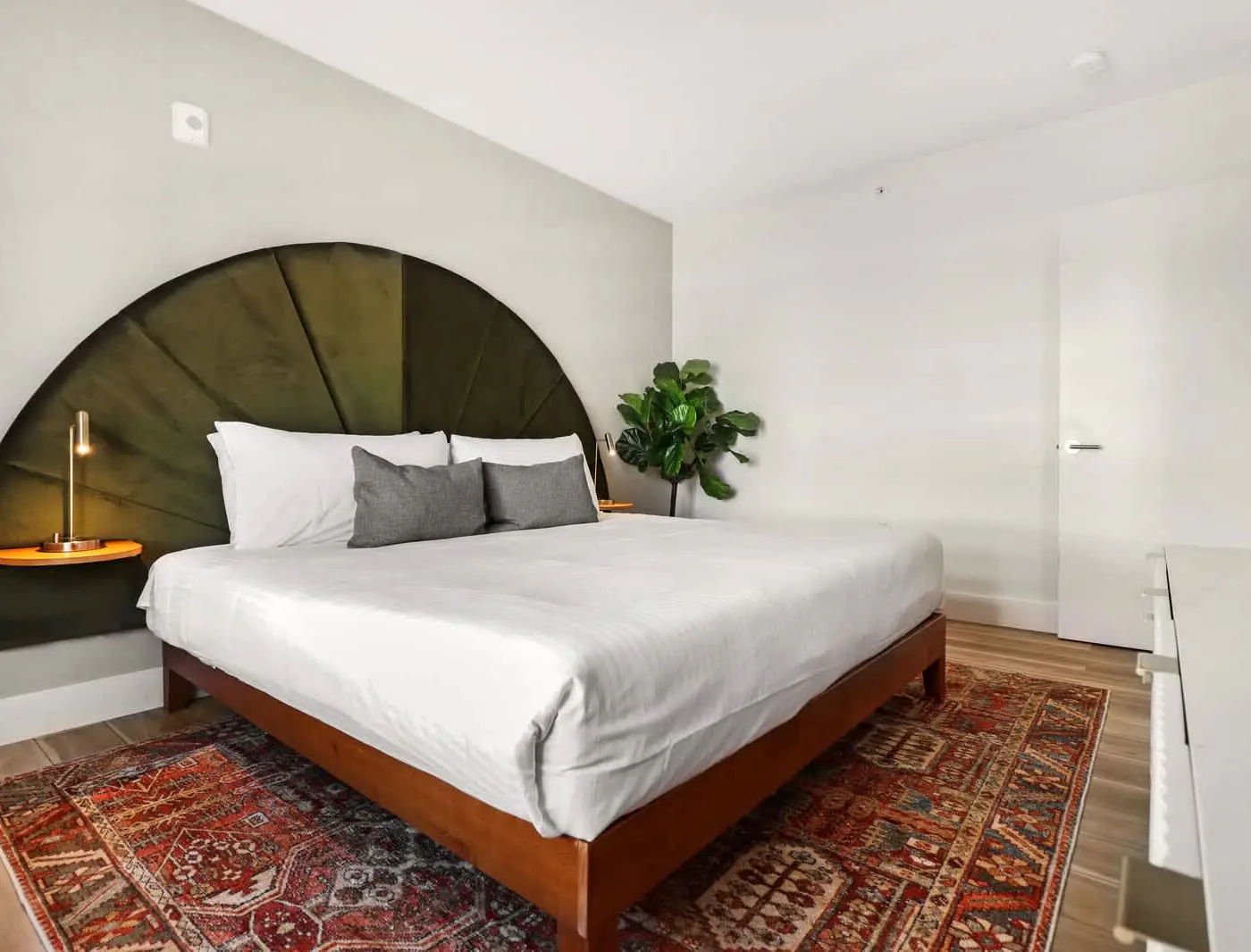 Roami at The Carmela |1 Block to Beach | 2BR