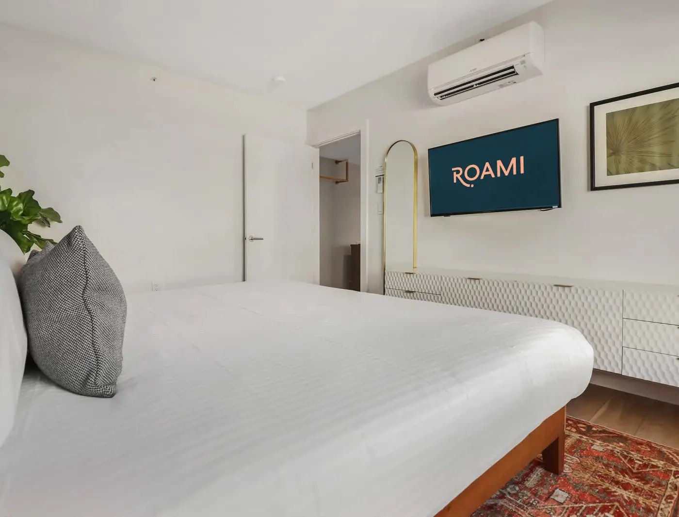 Roami at The Carmela |1 Block to Beach | 2BR