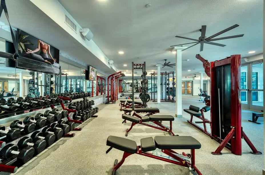 CozySuites PHX RORO Gym, Pets, Parking! 2BR