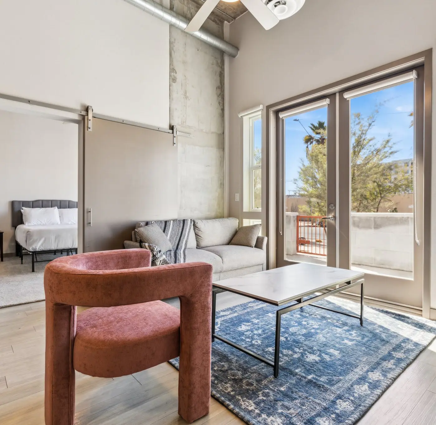CozySuites PHX RORO Gym, Pets, Parking! 2BR