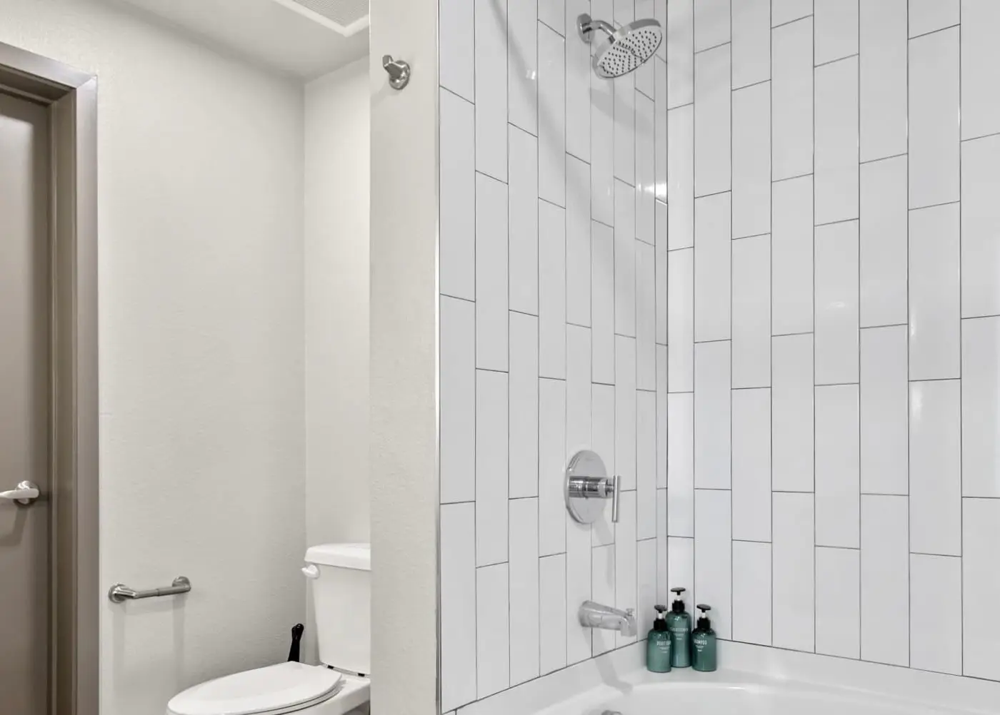 CozySuites PHX RORO Gym, Pets, Parking! 2BR