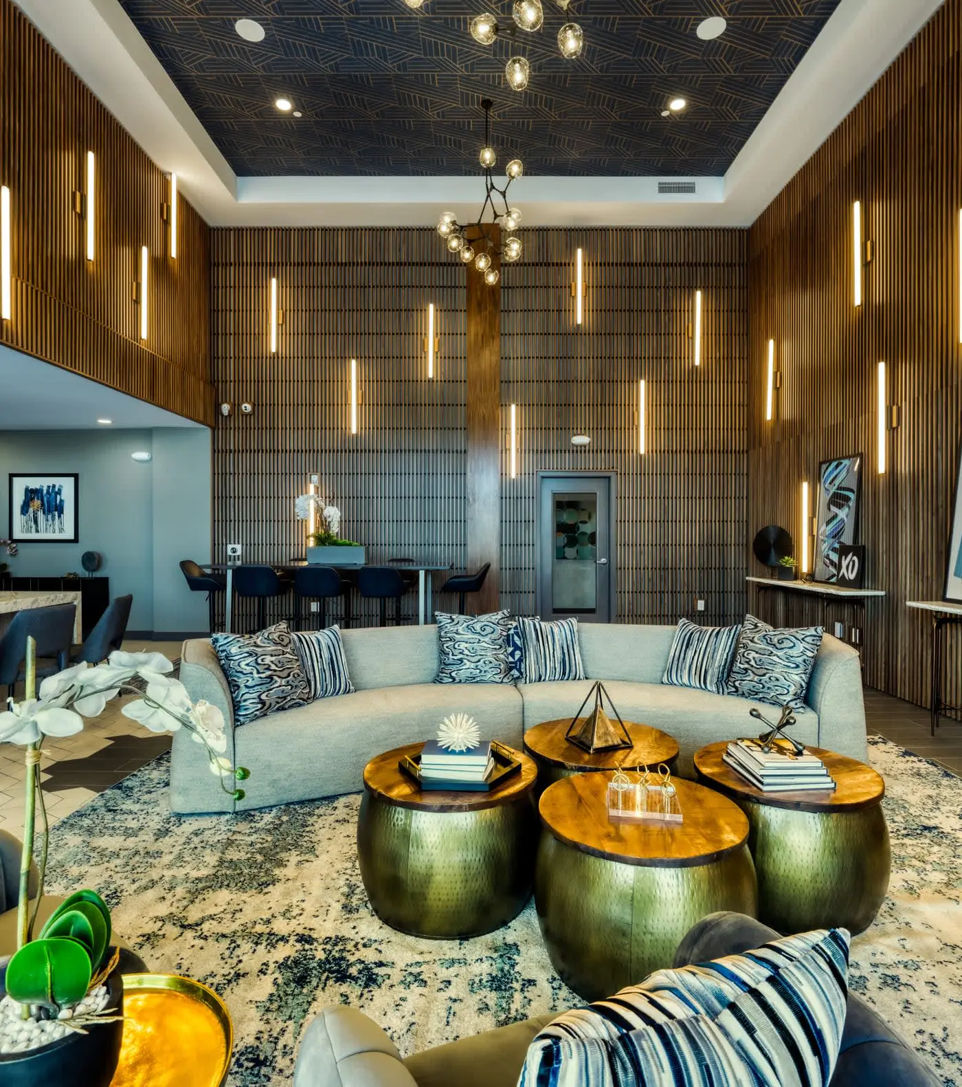 Stunning Westgate CozySuites by stadium 2BR