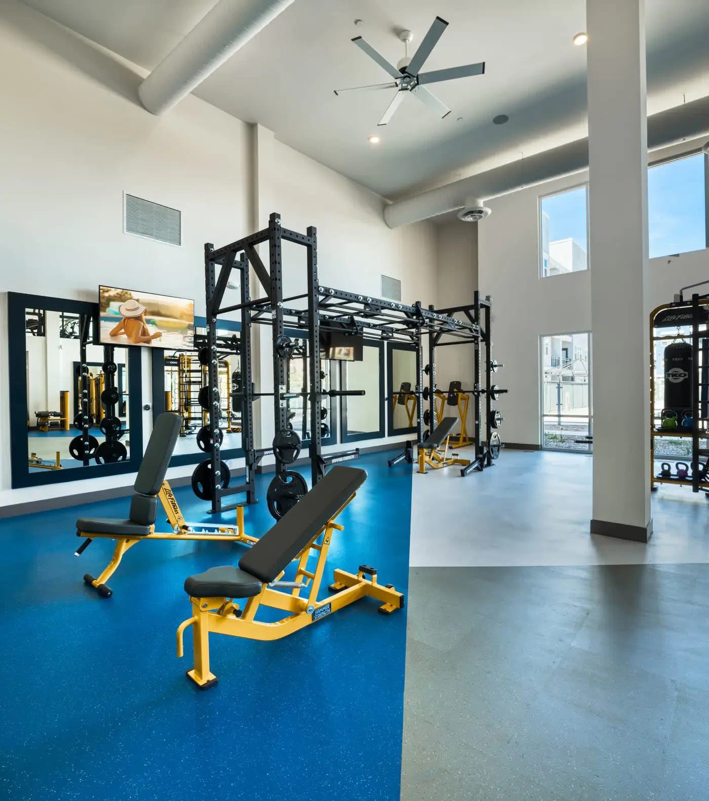 Stunning Westgate CozySuites by stadium 2BR