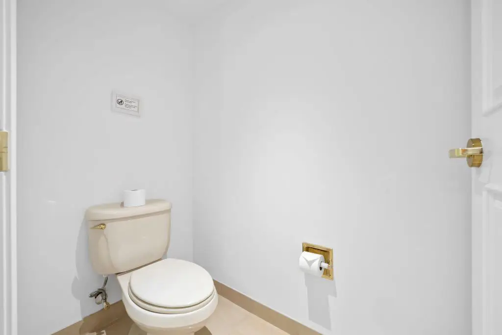 Modern 2BR 3BA | CozySuites at Showboat