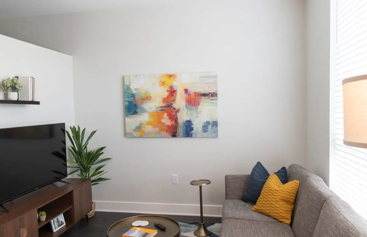 Cozysuites ArtCincy 1BR in Downtown Cincinnati