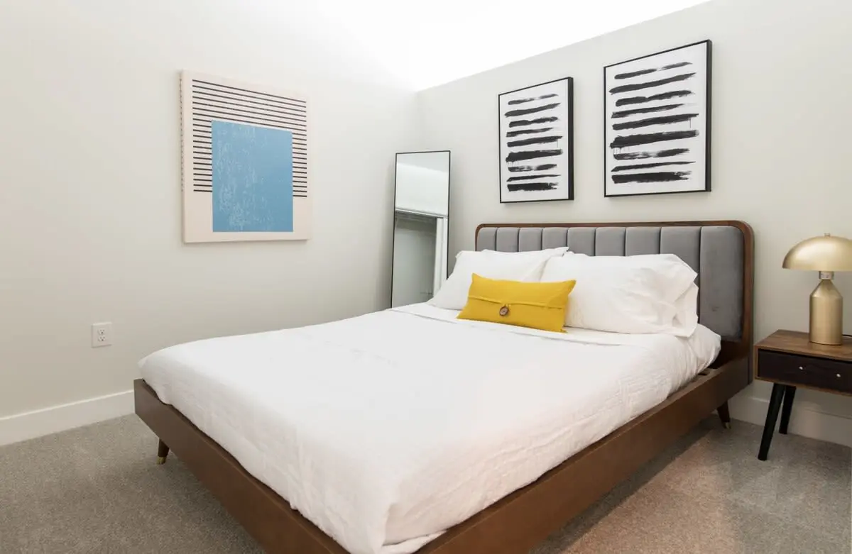 Cozysuites ArtCincy 1BR in Downtown Cincinnati