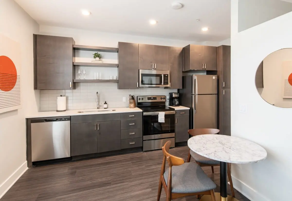 Cozysuites ArtCincy 1BR in Downtown Cincinnati