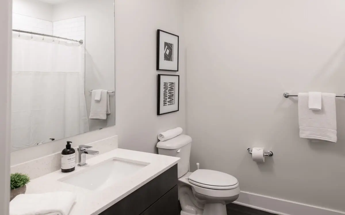 Cozysuites ArtCincy 1BR in Downtown Cincinnati