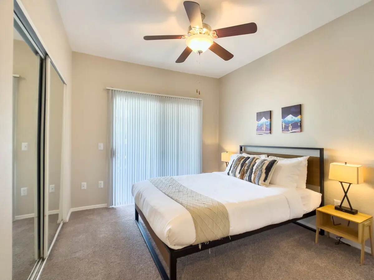 CozySuites 3BR/2BA Kierland Commons with pool
