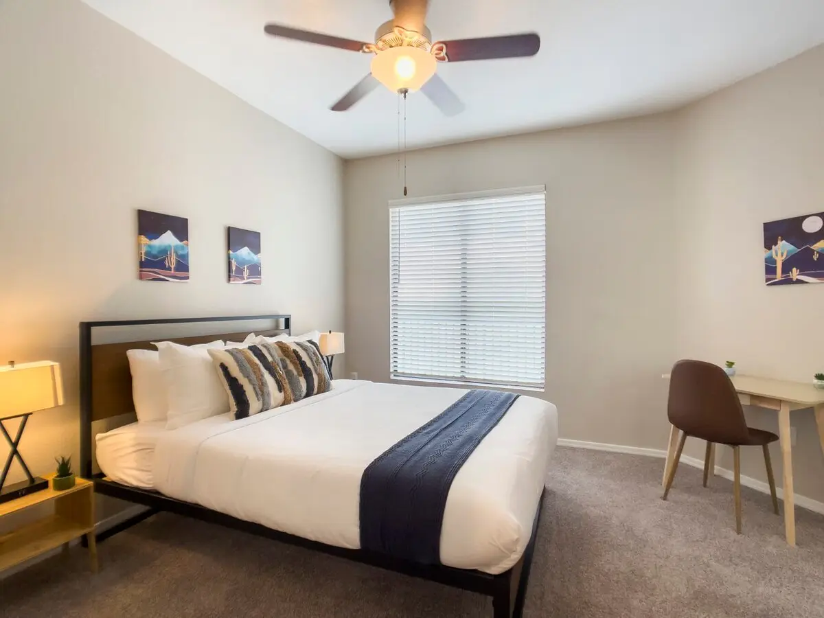 CozySuites 3BR/2BA Kierland Commons with pool