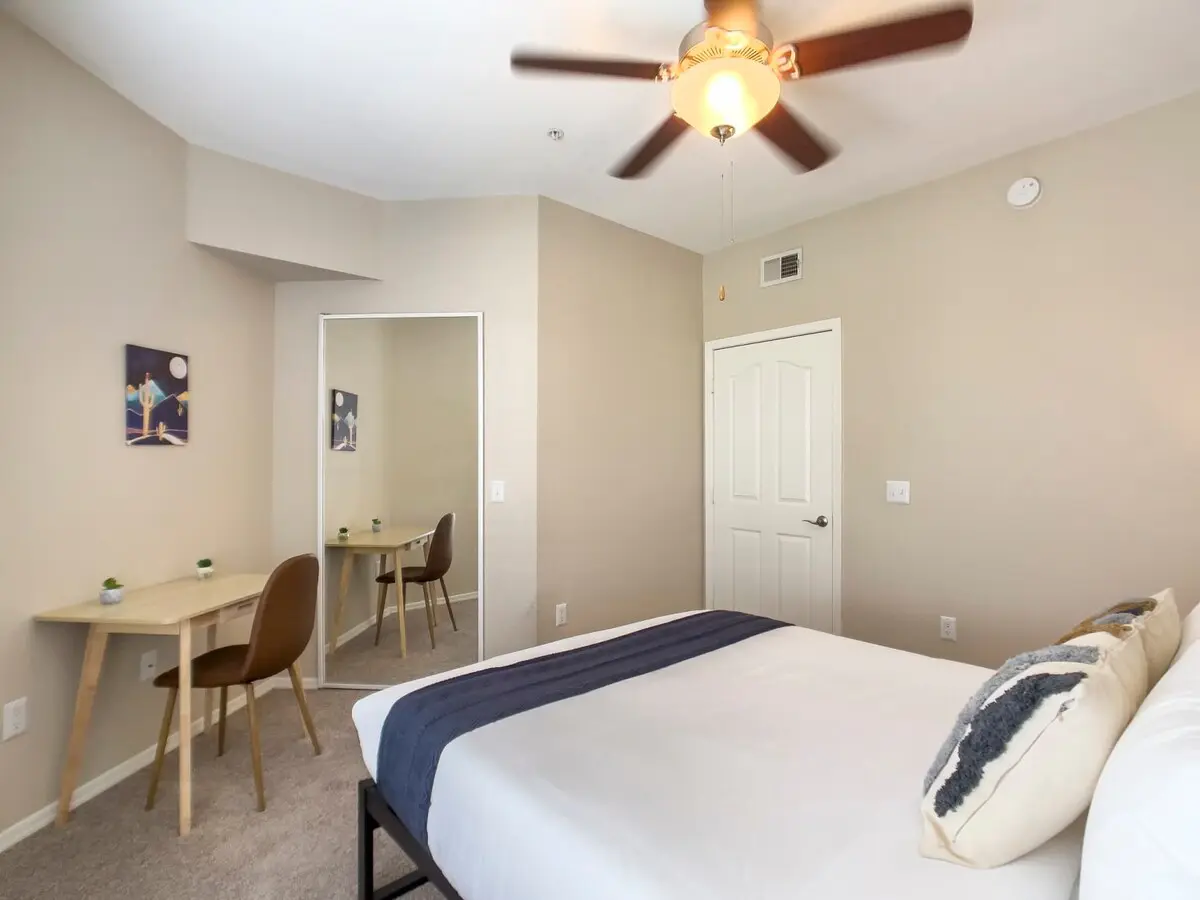CozySuites 3BR/2BA Kierland Commons with pool