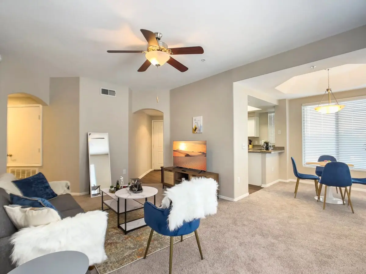 CozySuites 3BR/2BA Kierland Commons with pool