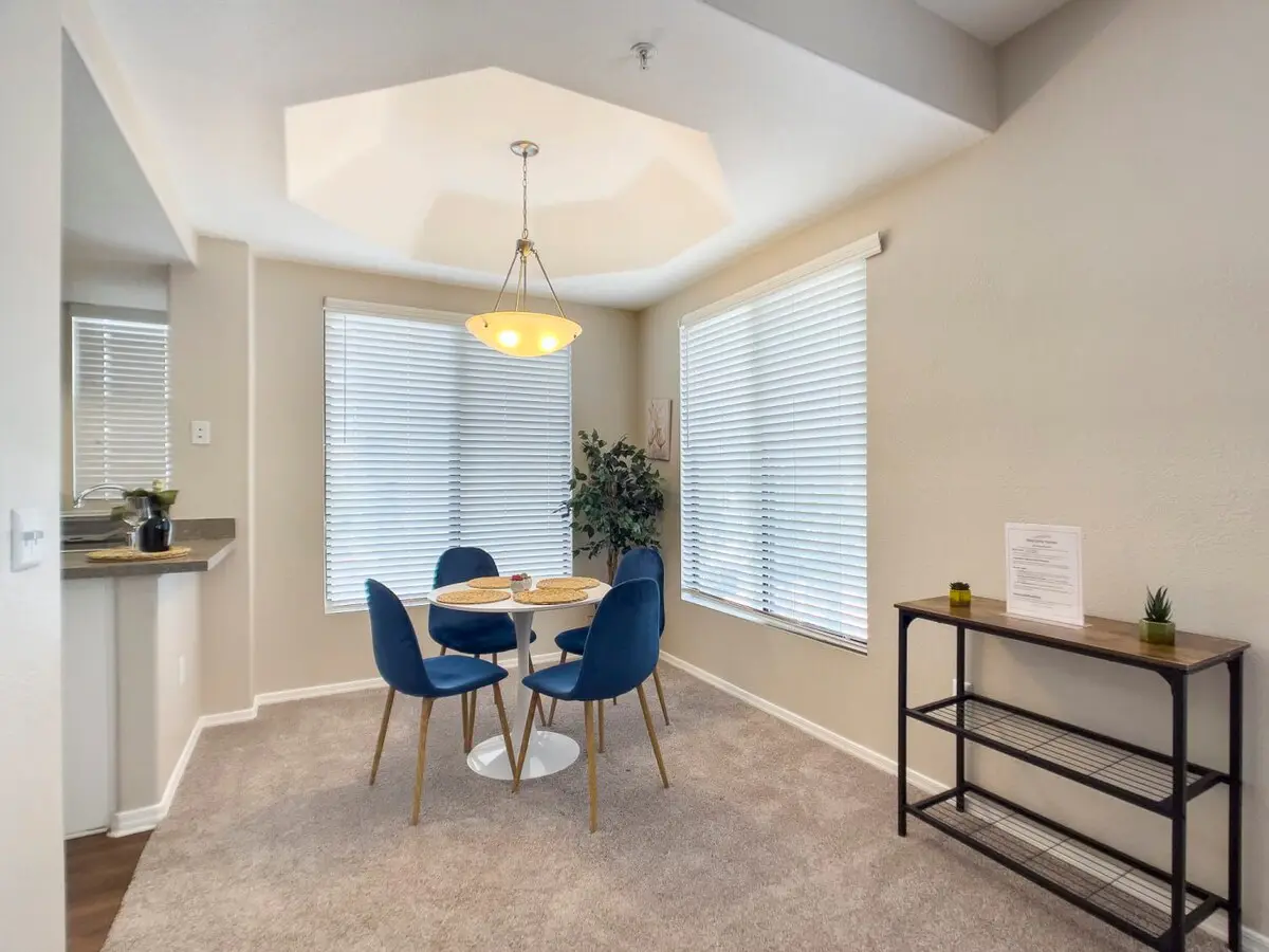 CozySuites 3BR/2BA Kierland Commons with pool