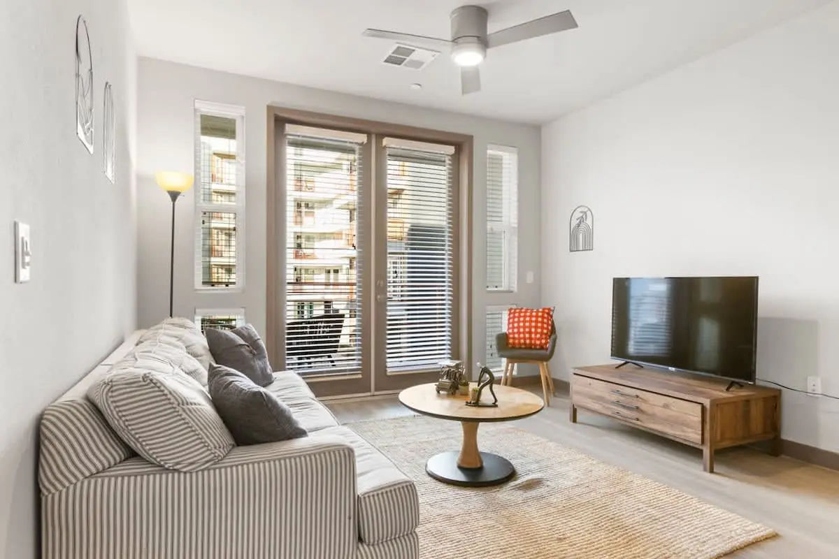 CozySuites PHX RORO Pets, Gym, Pool! 1BR