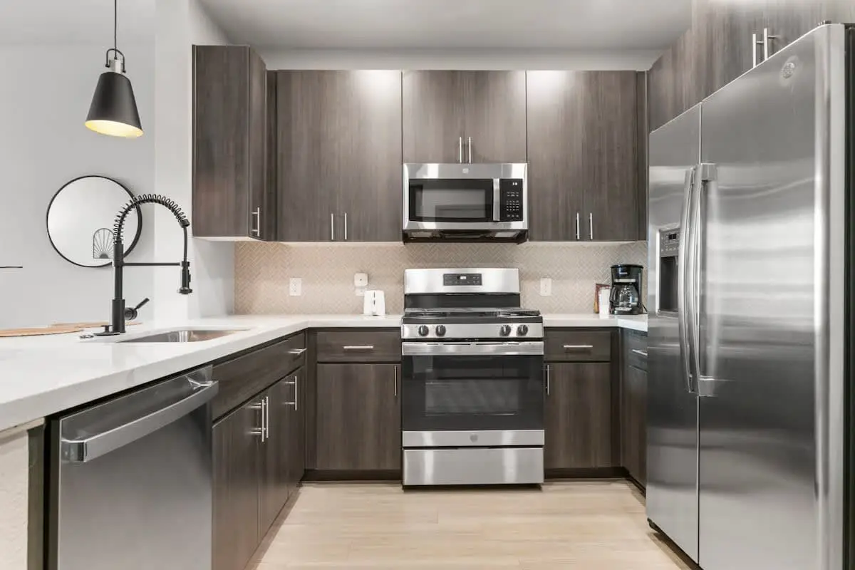 CozySuites PHX RORO Pets, Gym, Pool! 1BR