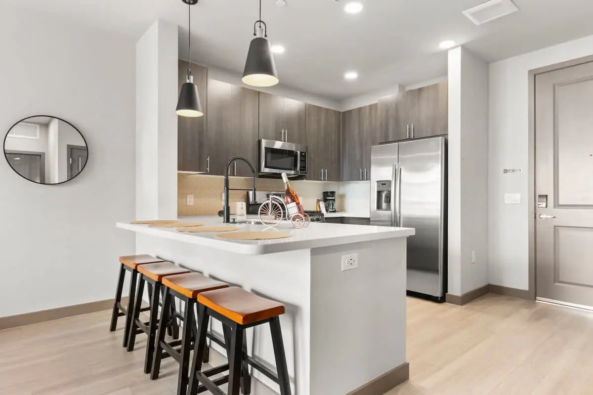 CozySuites PHX RORO Pets, Gym, Pool! 1BR