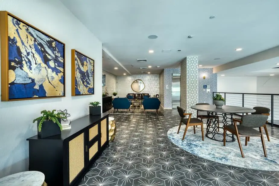 CozySuites PHX RORO Pool, Pets, Gym! 1BR
