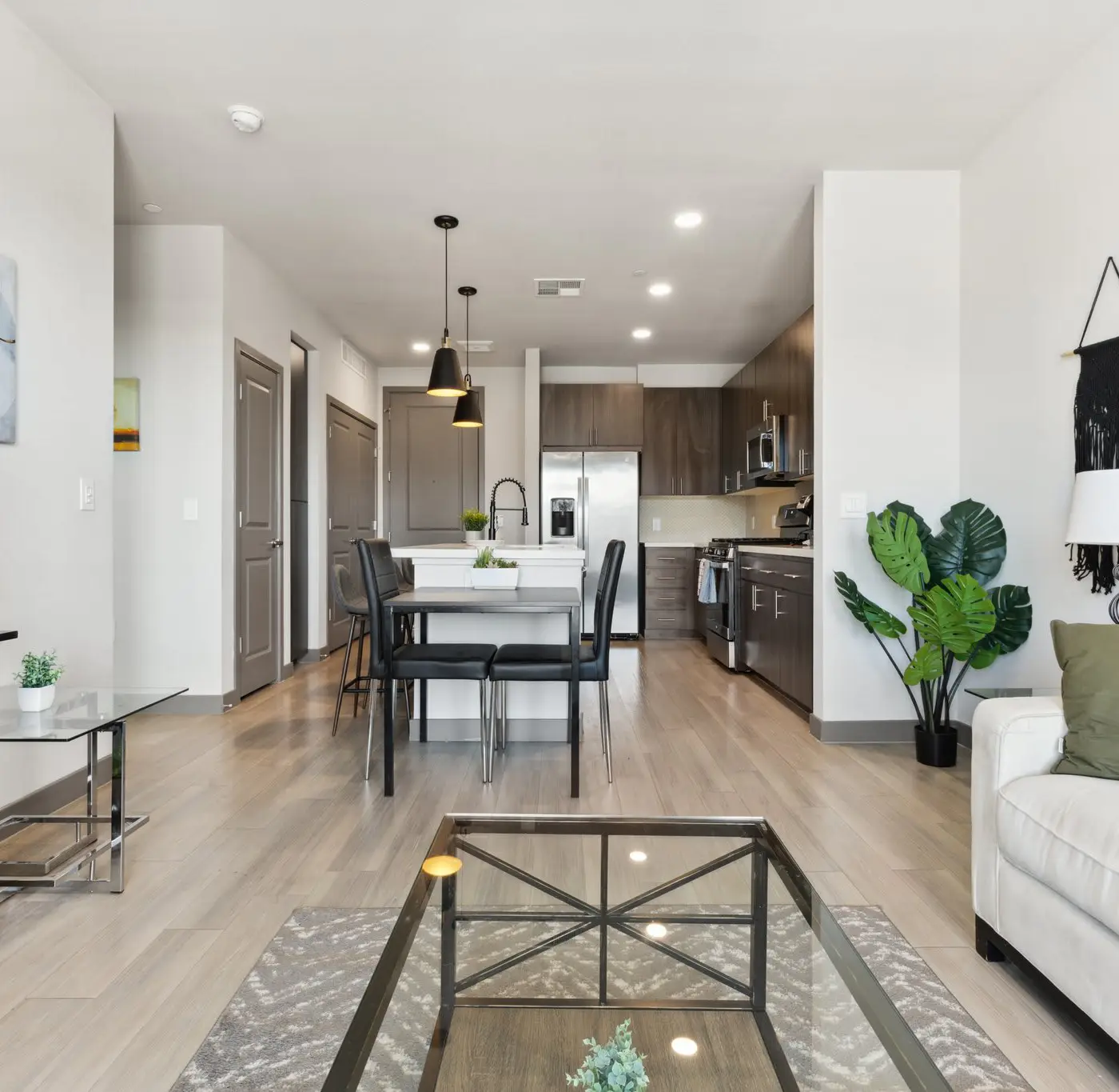 CozySuites PHX RORO Pool, Pets, Gym! 1BR