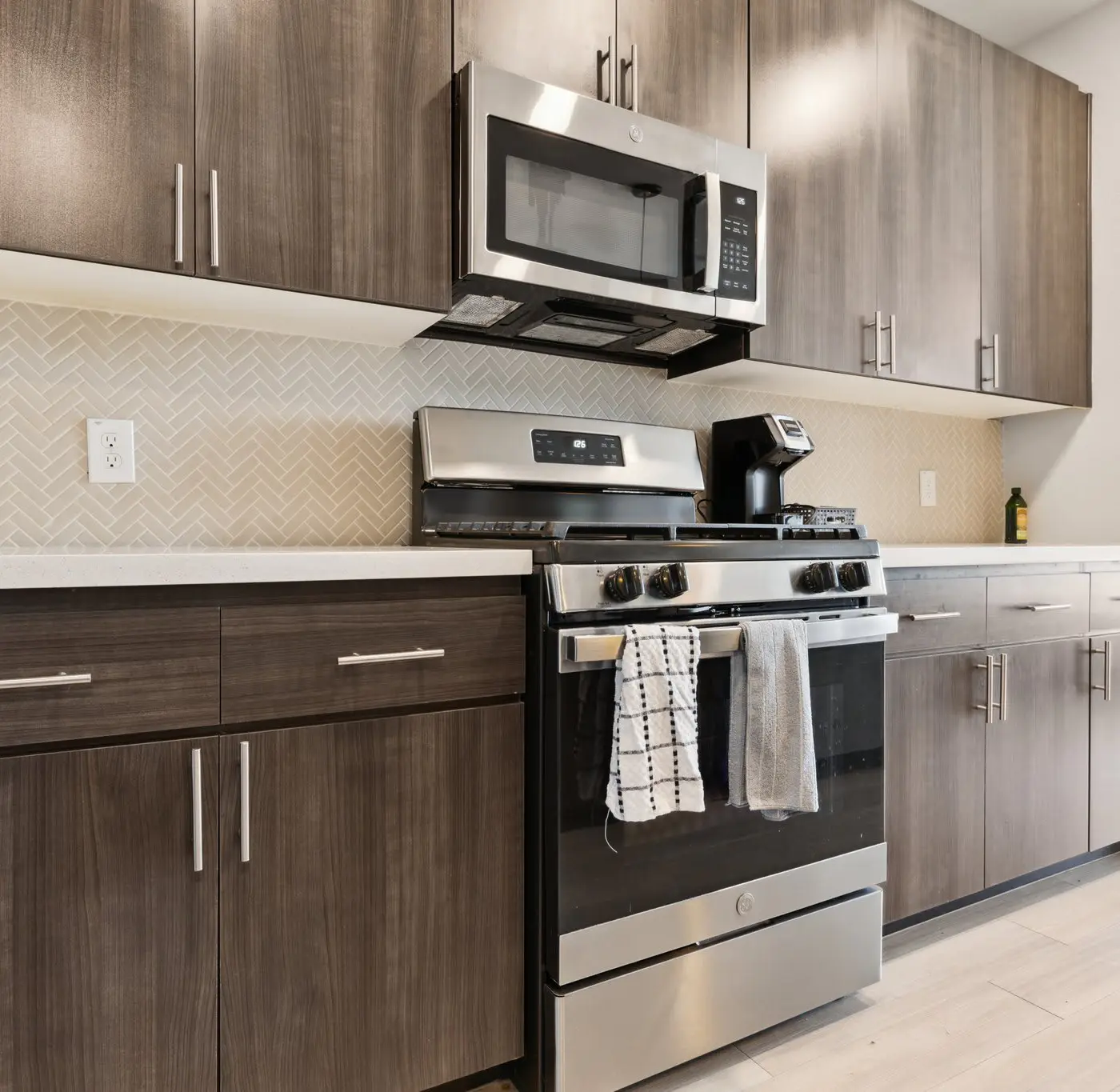 CozySuites PHX RORO Pool, Pets, Gym! 1BR