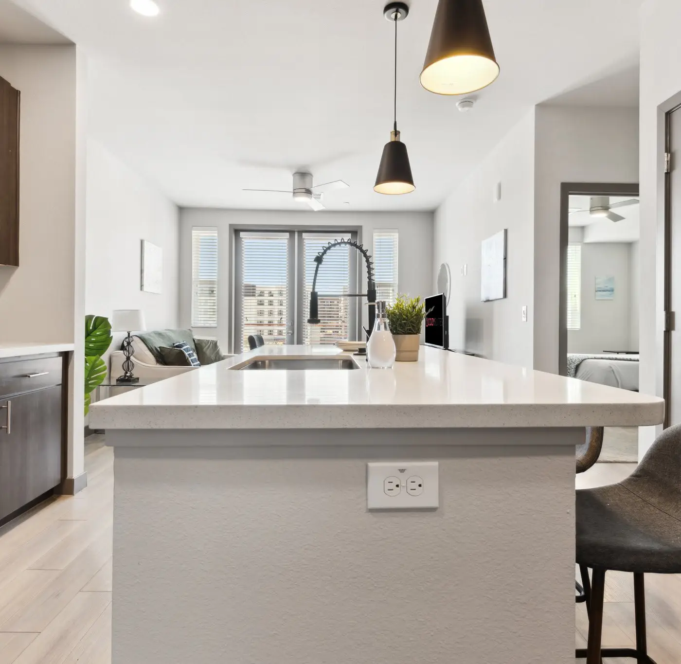 CozySuites PHX RORO Pool, Pets, Gym! 1BR