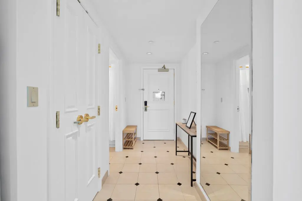1BR 2BA Condo | CozySuites at Showboat
