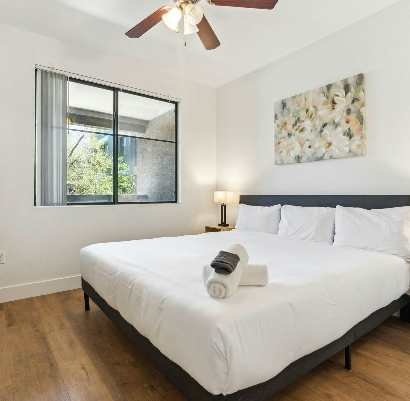 CozySuites Glendale  - Westgate w pool! 1BR 1BA