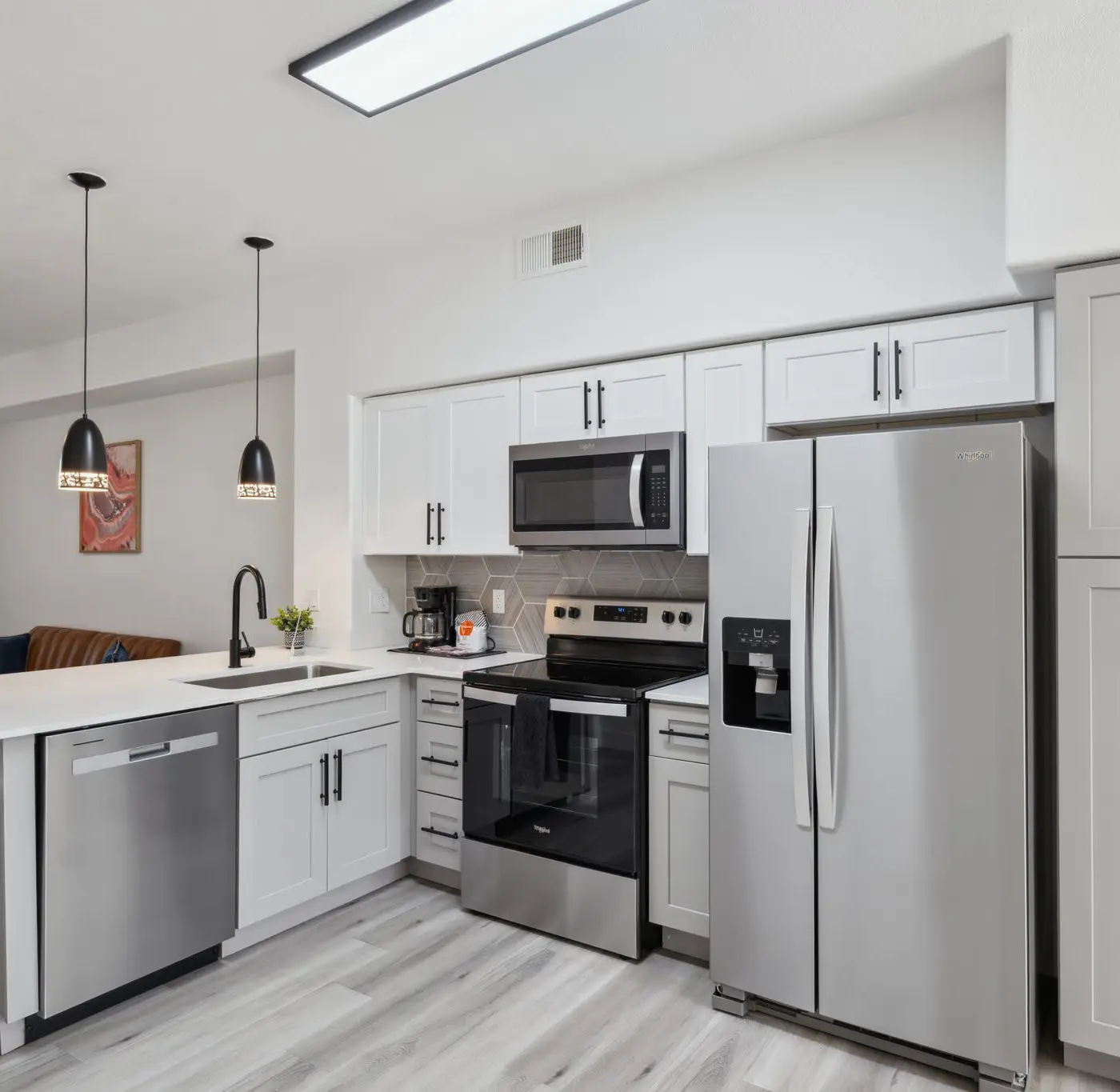CozySuites Glendale  - Westgate 2Br2Ba