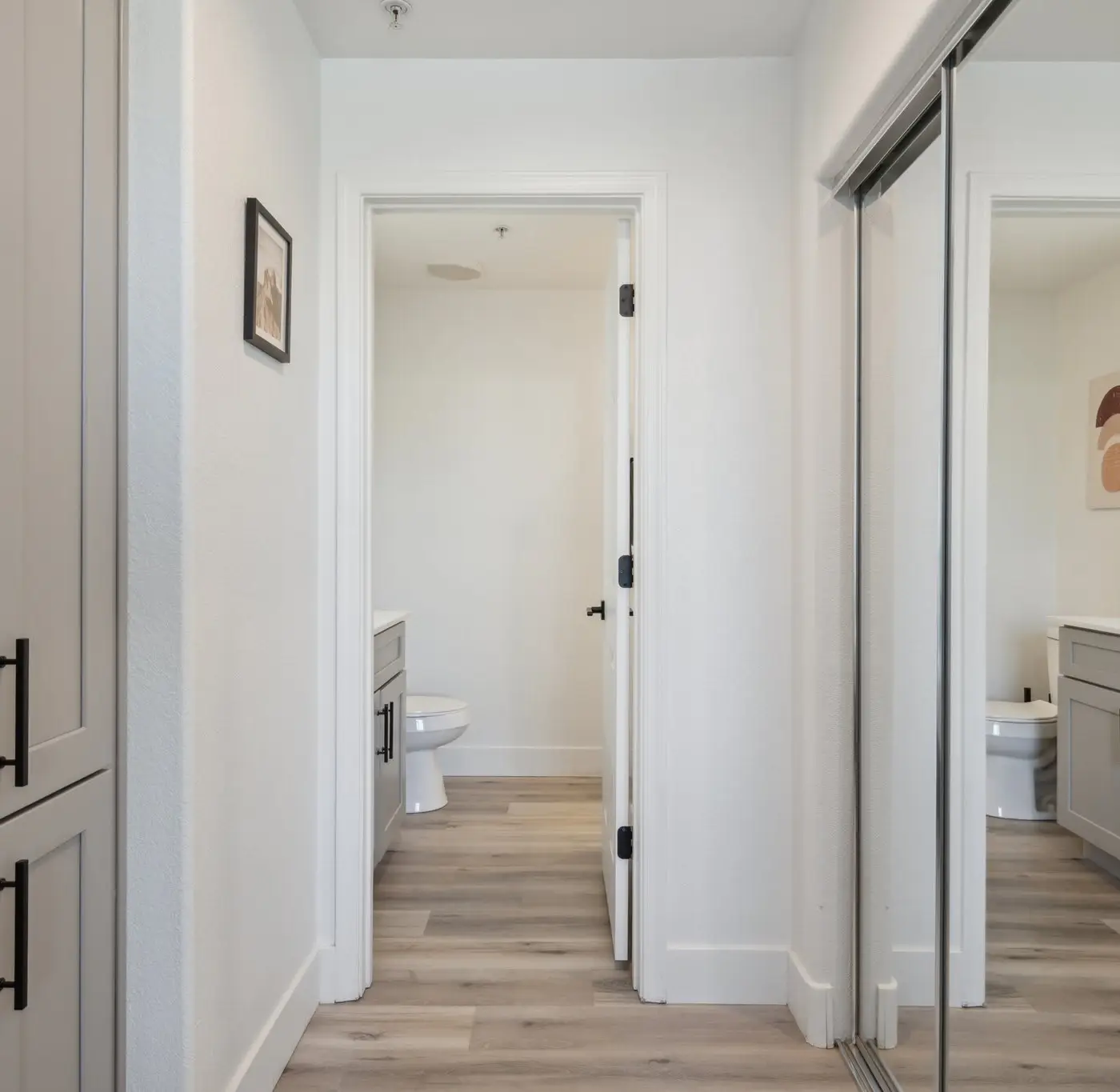 CozySuites Glendale  - Westgate 2Br2Ba