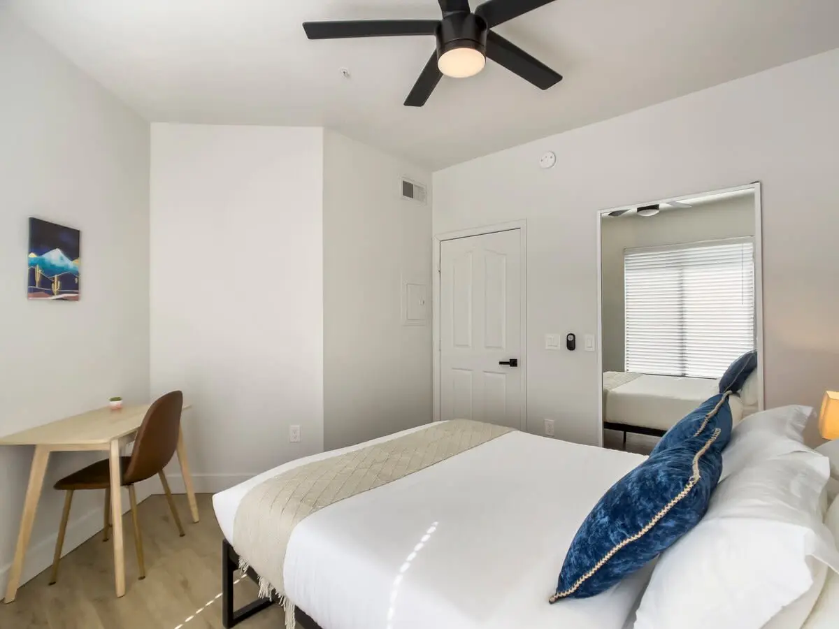 CozySuites 2BR/2BA at Kierland Commons