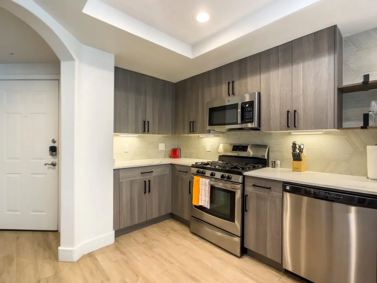 CozySuites 2BR/2BA at Kierland Commons