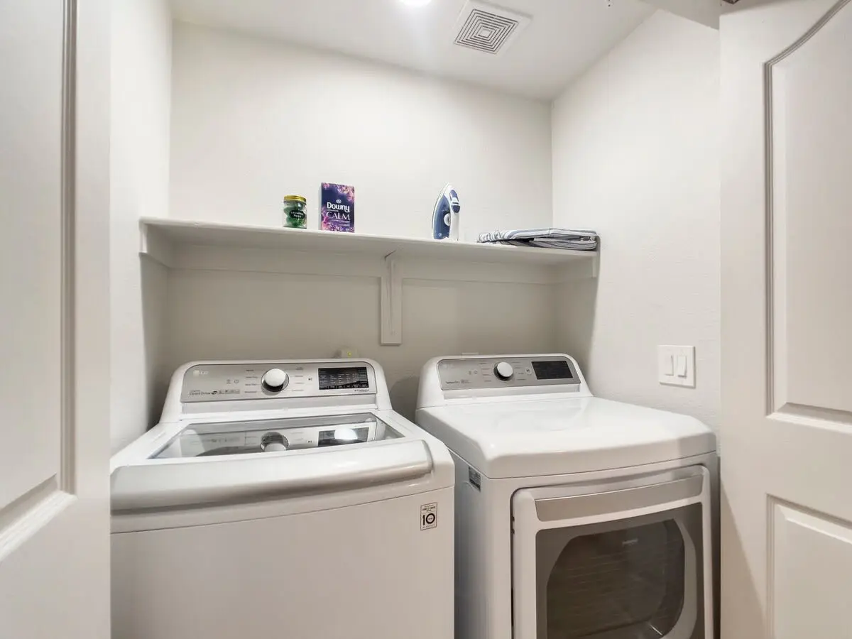 CozySuites 2BR/2BA at Kierland Commons