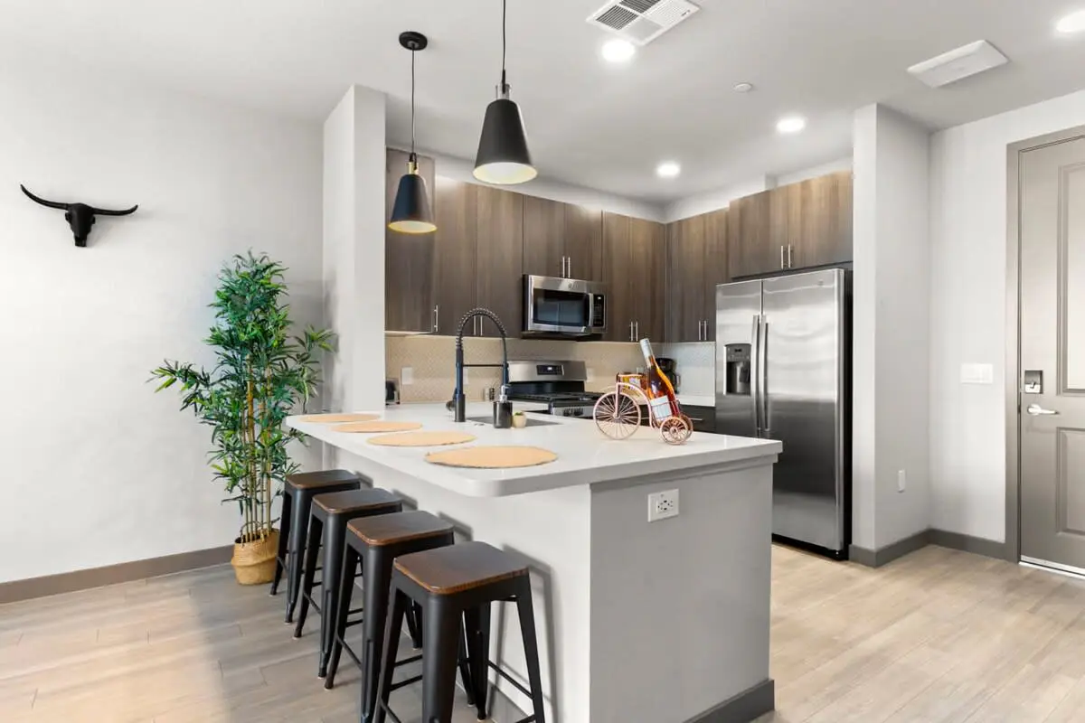 CozySuites 1BR PHX RORO Gym, Pool, Pets!