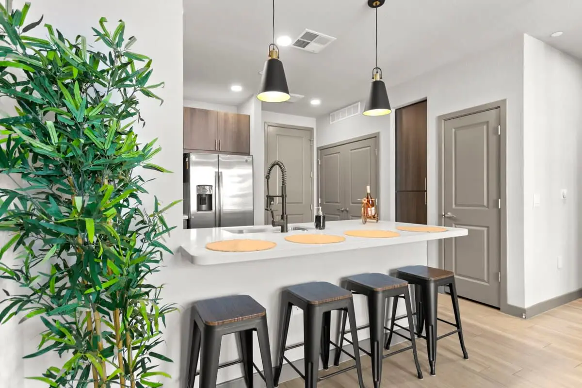CozySuites 1BR PHX RORO Gym, Pool, Pets!