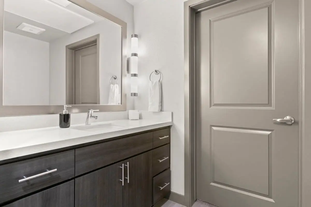 CozySuites 1BR PHX RORO Gym, Pool, Pets!