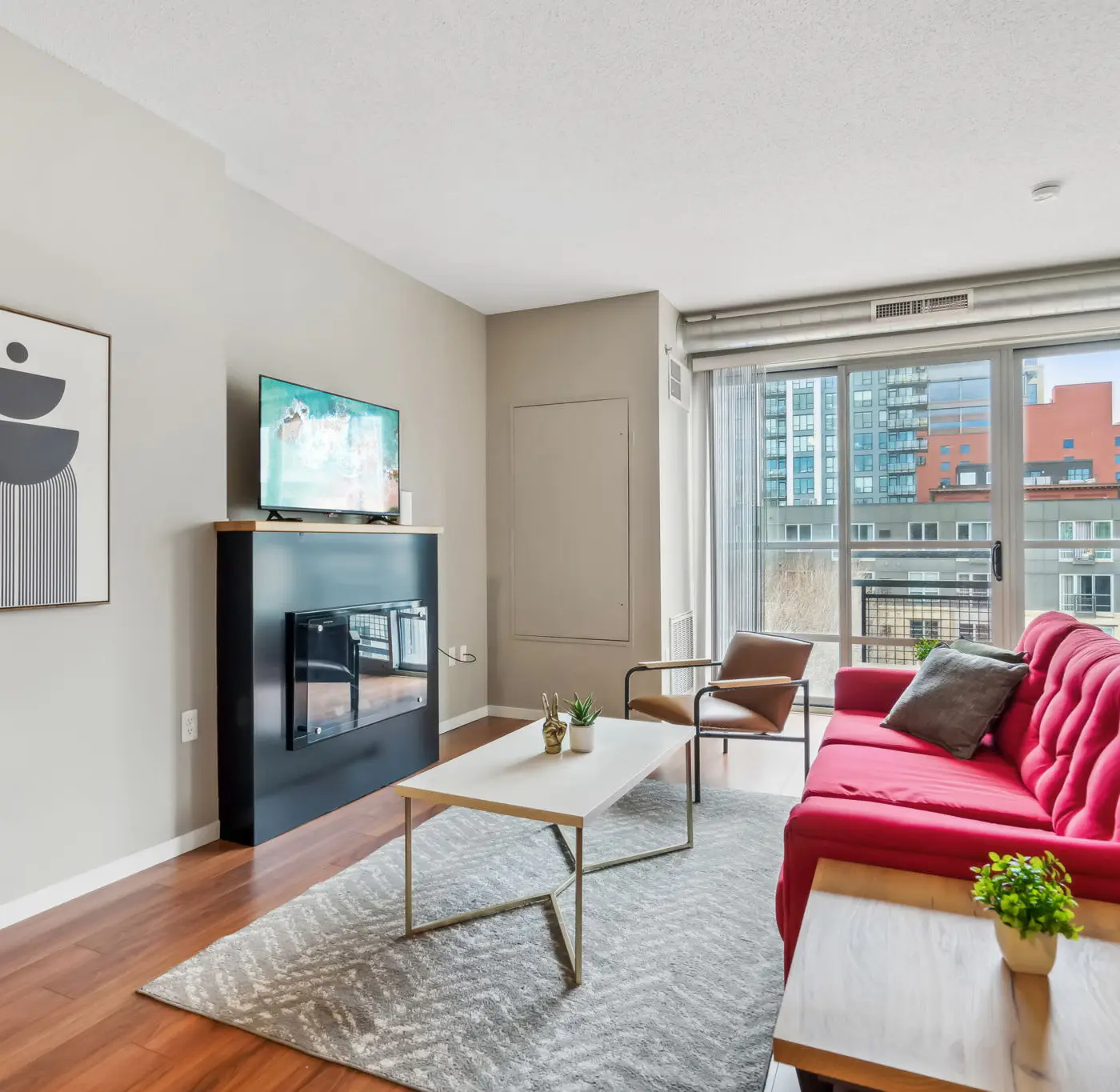 CozySuites 1BR Mill District with pool, gym