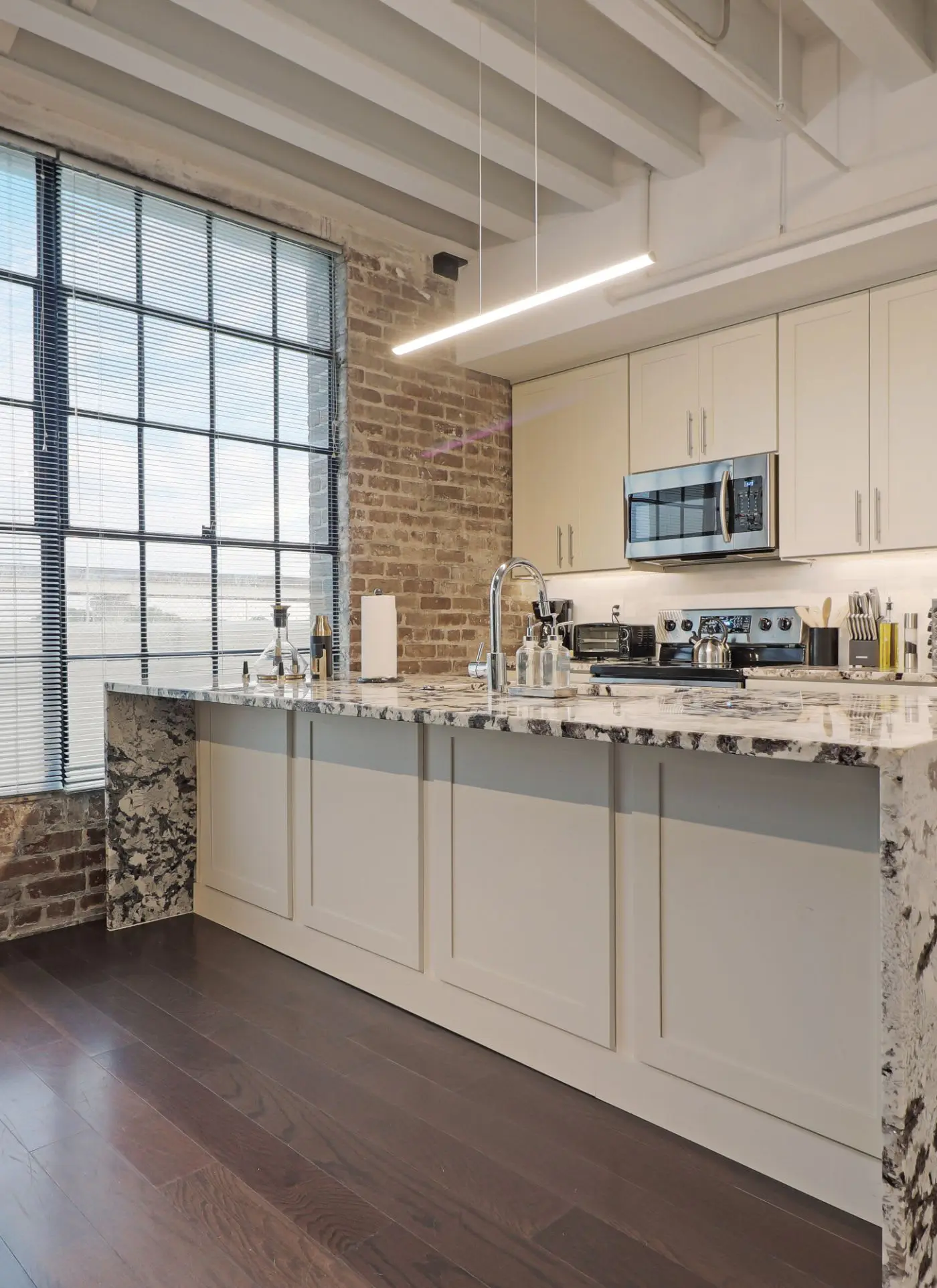 Roami at Motorworks | Near Bourbon St. | 2BR/2BA