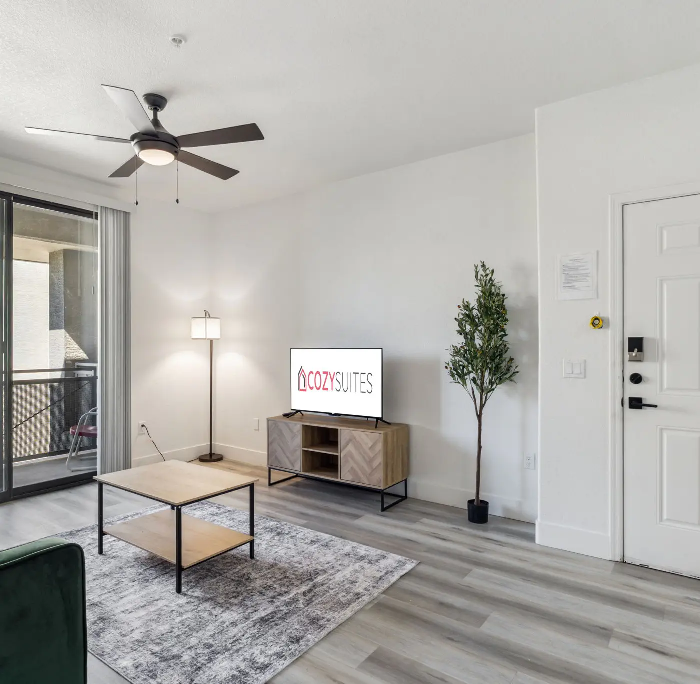 CozySuites Glendale  - Westgate w pool! 2BR