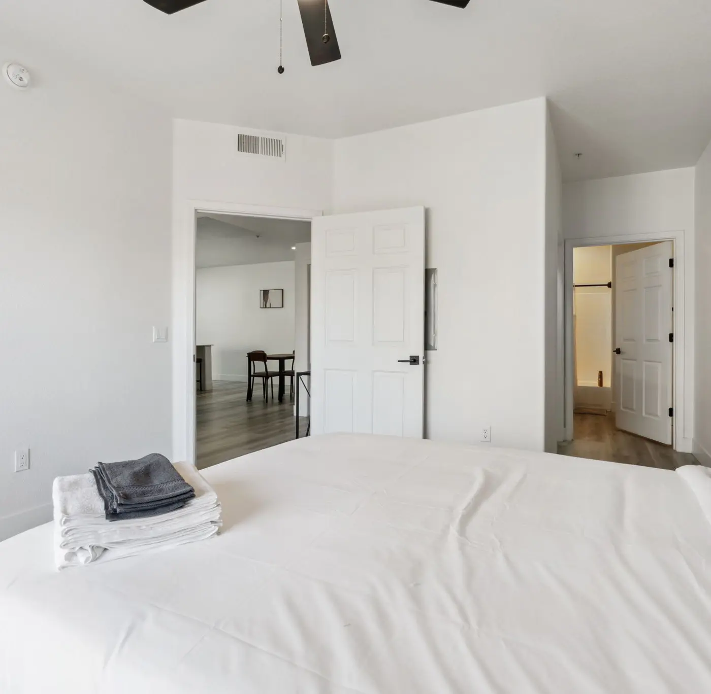 CozySuites Glendale  - Westgate w pool! 2BR